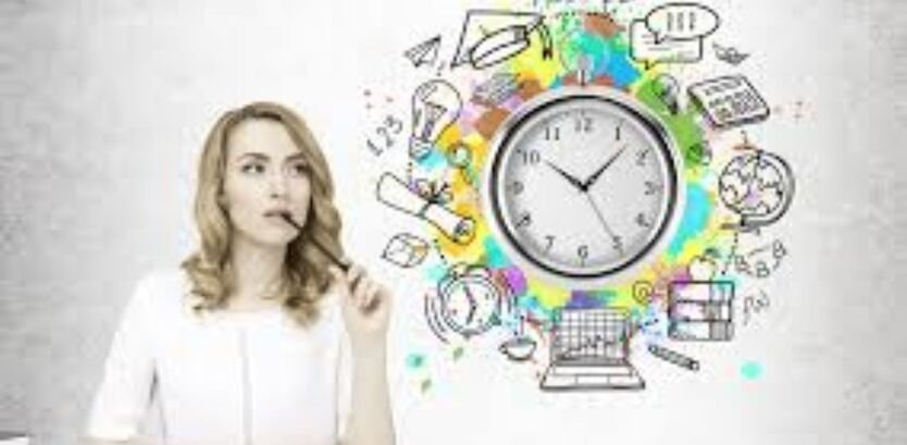 A student organizing tasks to improve time management for students.